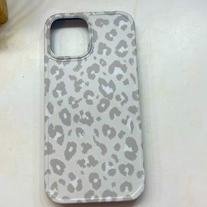 White cheetah print iPhone 12 max pro case